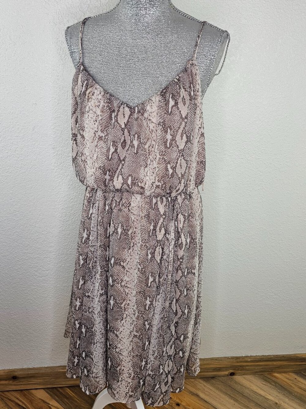 Banana Republic Snakeskin Print Knee Length Dress Size Large - Picture 3 of 8